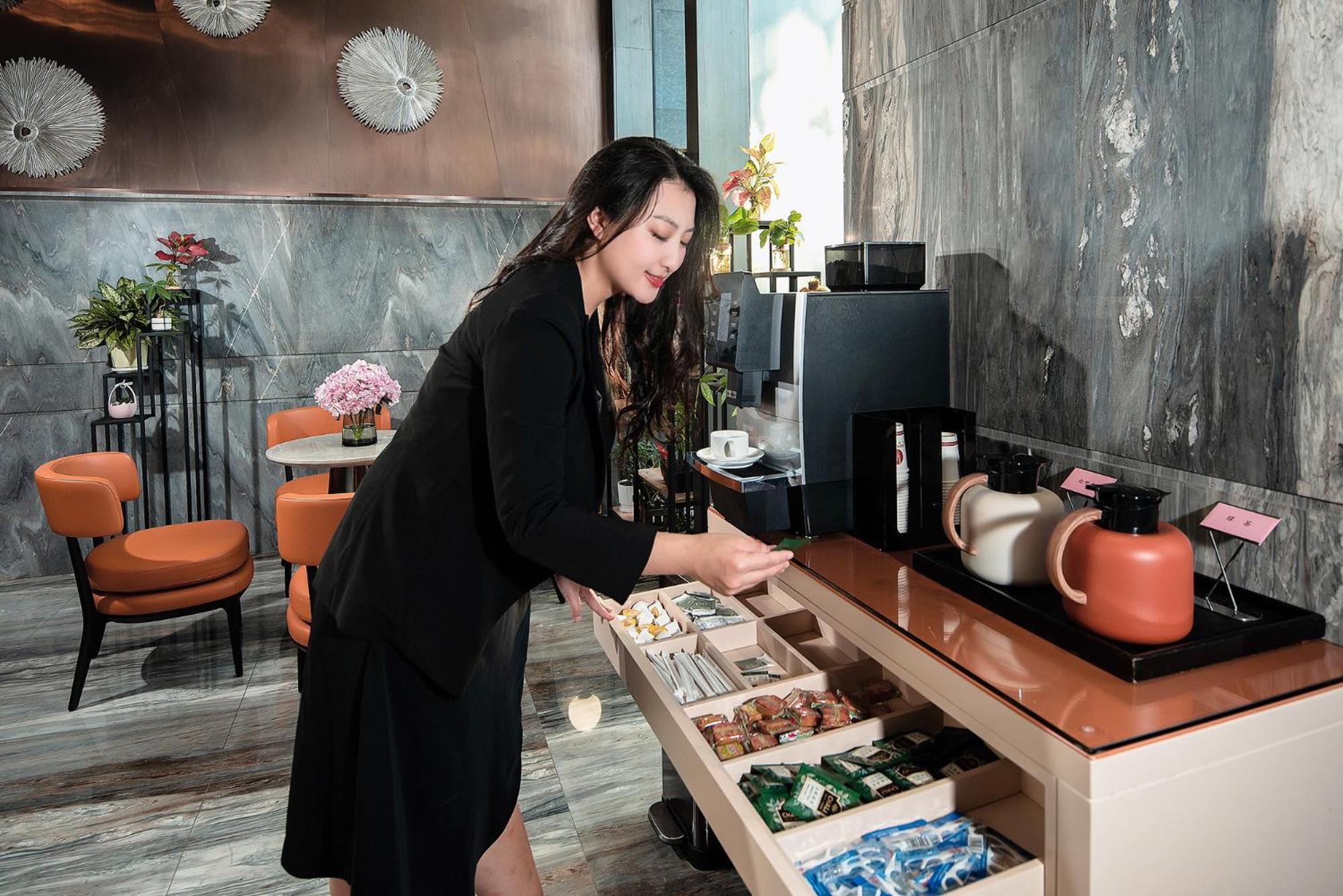 Hongdu Hotel Shenzhen Eksteriør billede